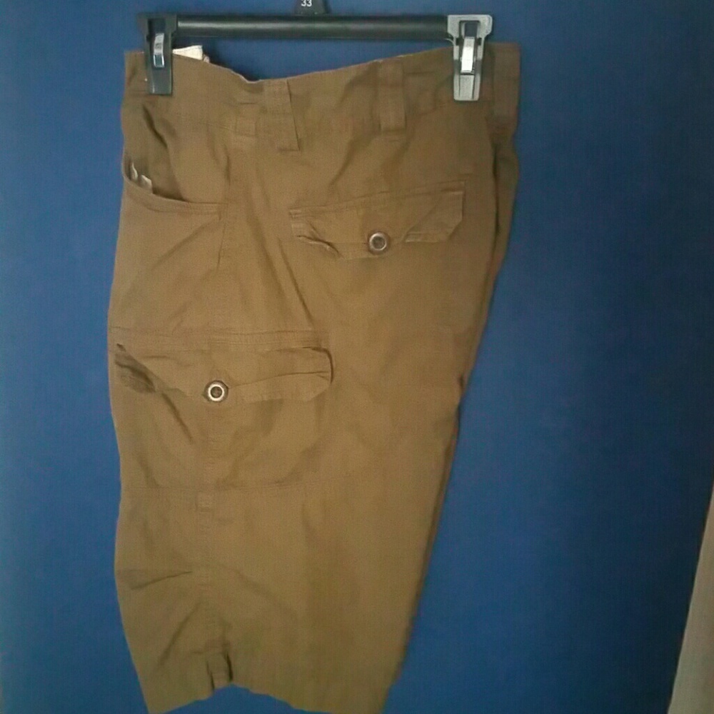 Men cargo shorts